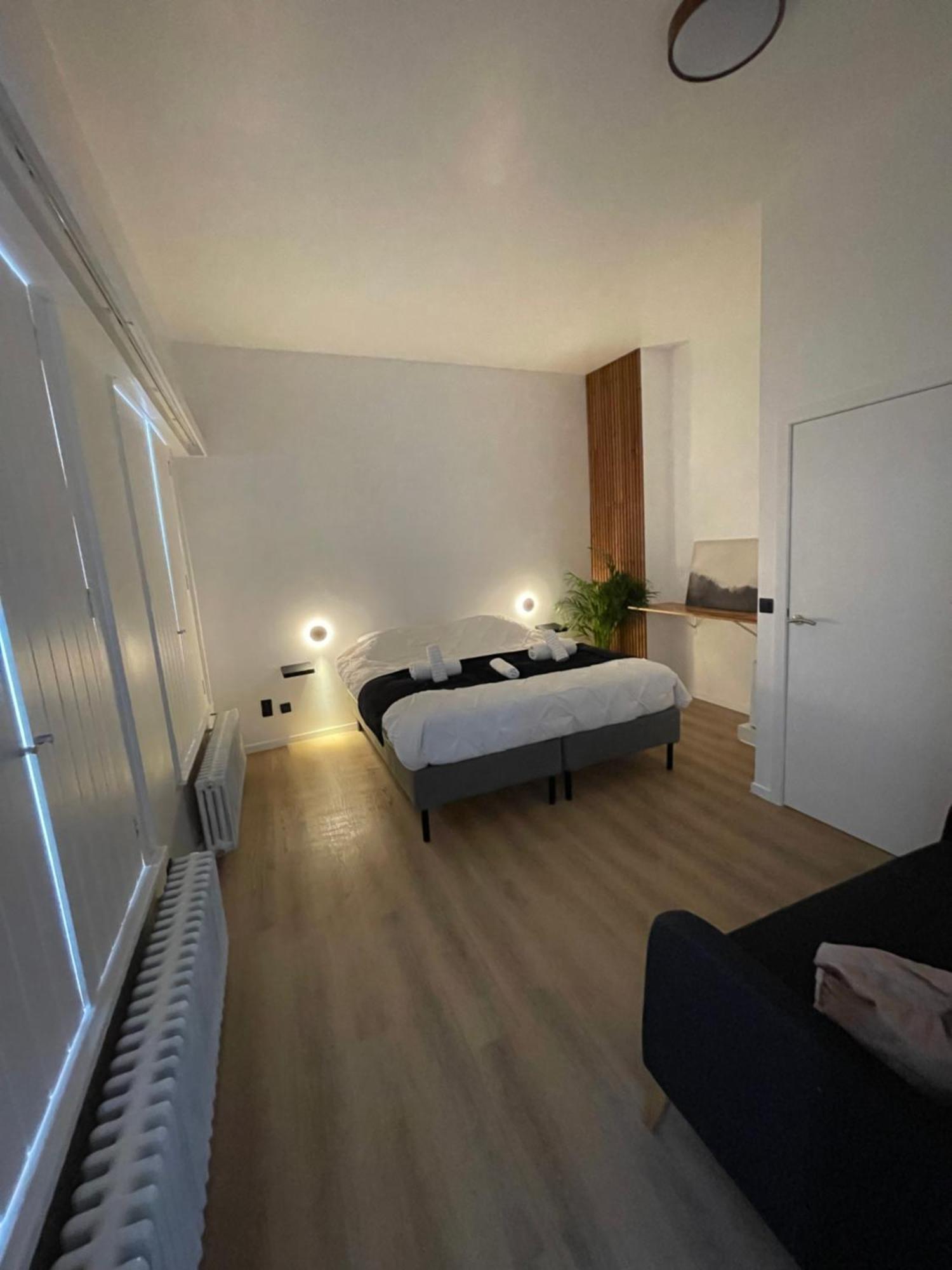D 28 Guest house