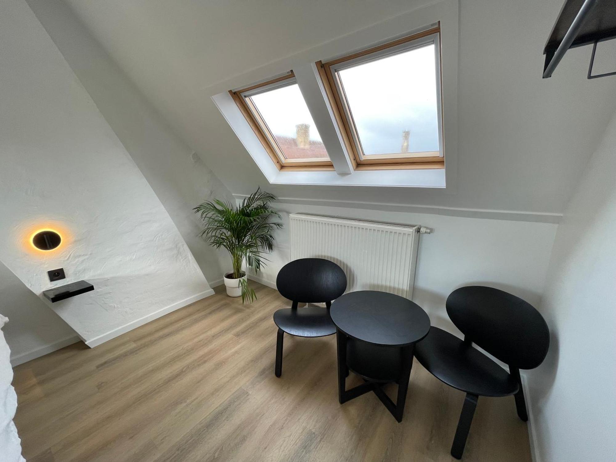 D 28 Bruges